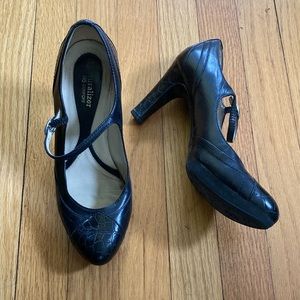 NATURALIZER black Mary Jane heel (3”)